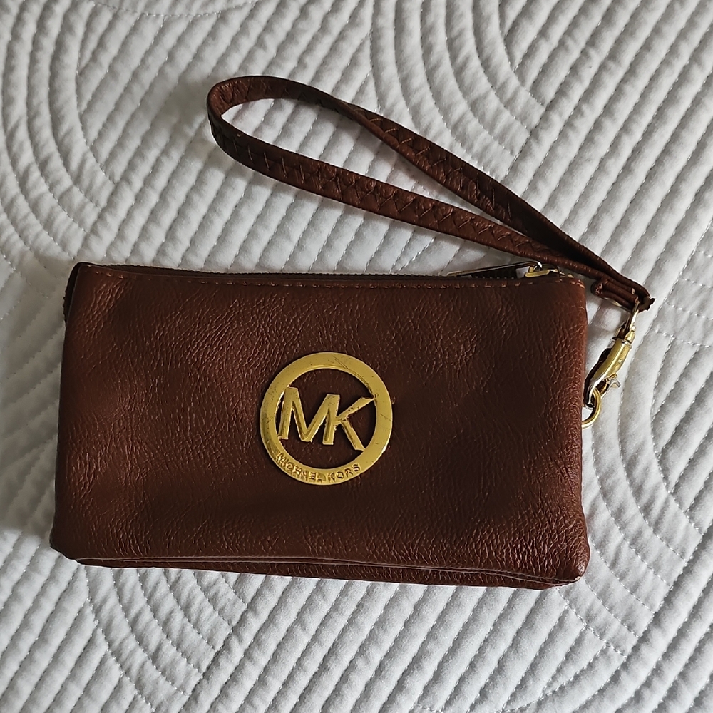 Michael Kors Leather Wristlet in Brown with Gold Accent